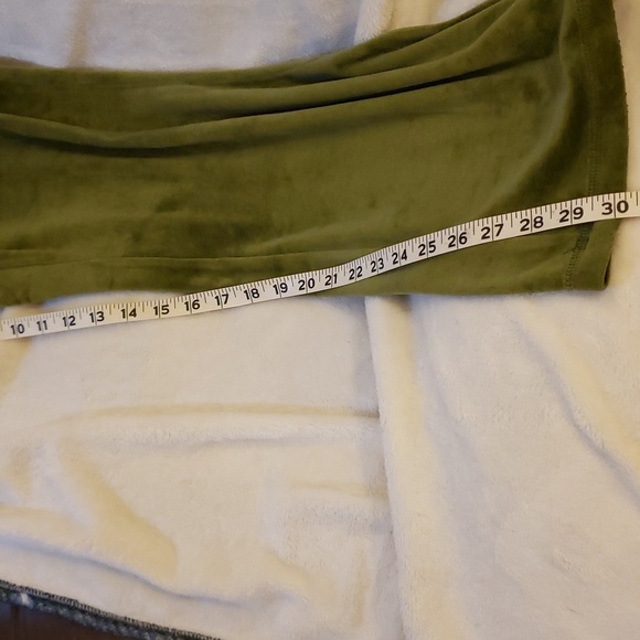 BCBG VINTAGE Green velour leisure suit Zip up Sweatshirt hoodie. LIKE NEW. - Picture 7 of 12